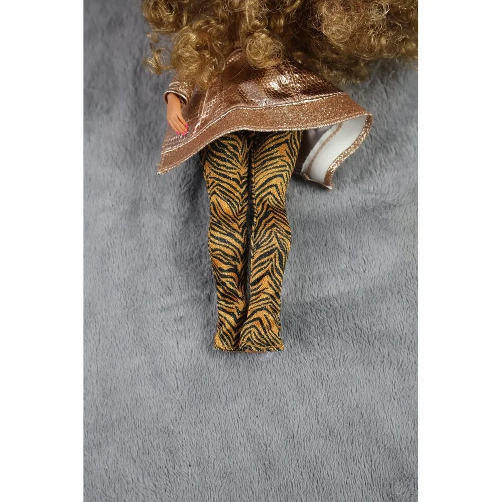LOL Surprise Fashion‎ Doll Curly Blonde Hair Gold Jacket Tiger Pants MGA Toy